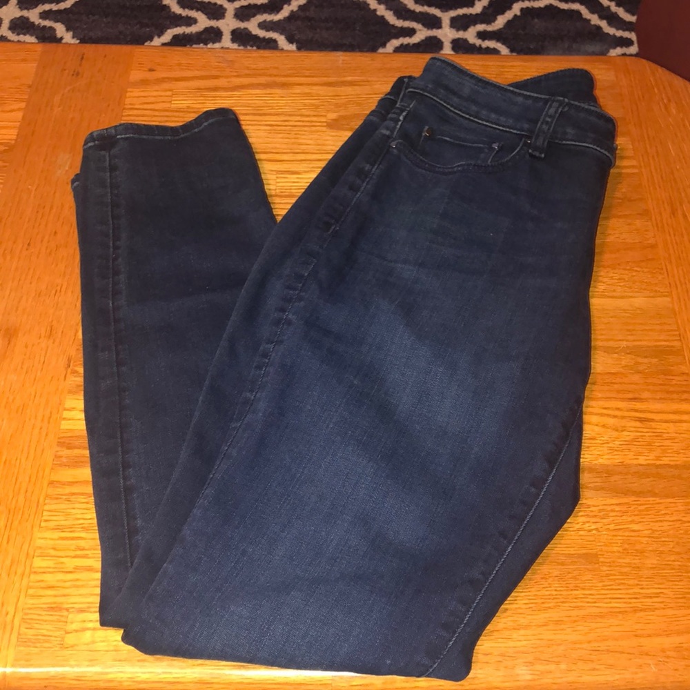 ANN TAYLOR curvy skinny jeans